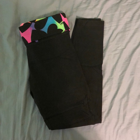 Small pink Victoria secret yoga leggings - Picture 2 of 3